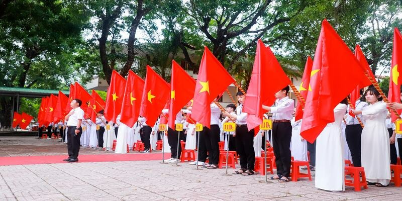 Giá trị văn hóa và cảm xúc của ảnh lễ khai giảng